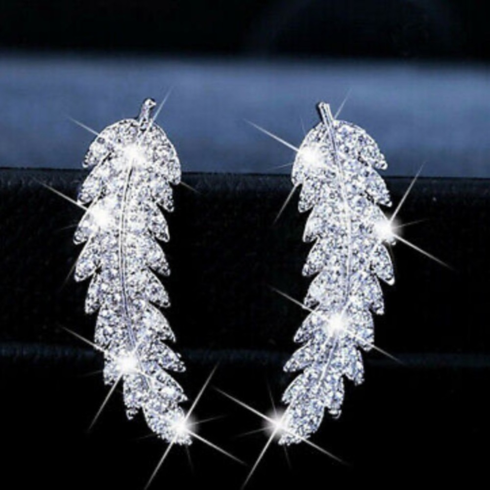 NEW Sterling silver Diamond 💎 Earrings - Picture 2 of 4